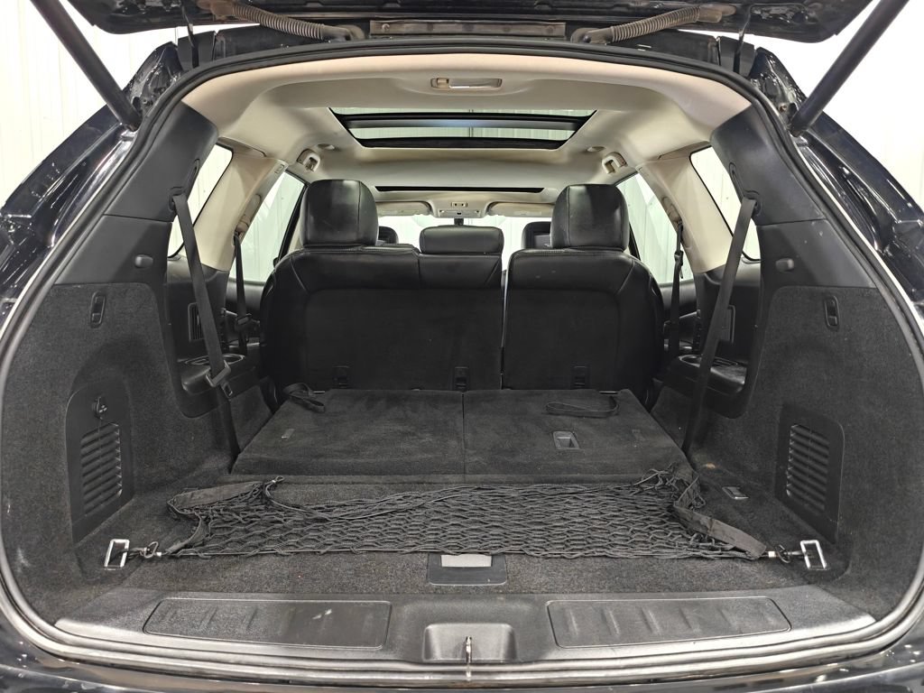 Used 2019 Nissan Pathfinder Platinum AWD/4WD image 35