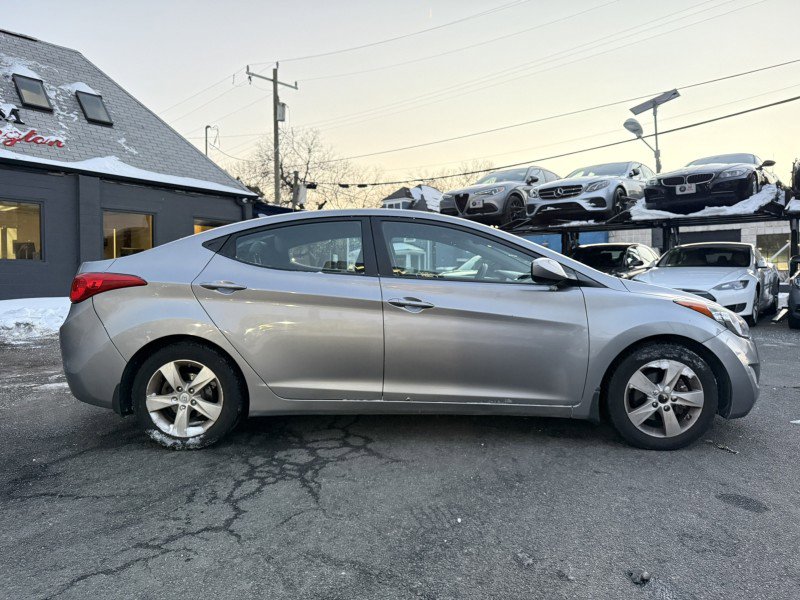 Used 2013 Hyundai Elantra GLS w/ Preferred Pkg image 6