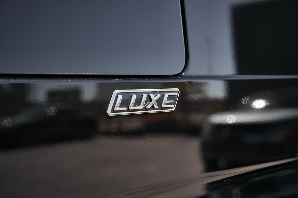 Used 2024 Mercedes-Benz Sprinter 3500 w/ Parking Package image 8