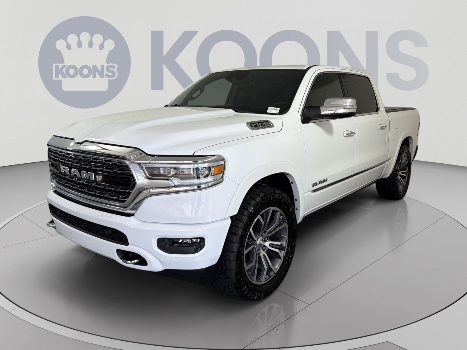 Used 2022 RAM 1500 Limited w/ Body Color Bumper Group AWD/4WD image 1