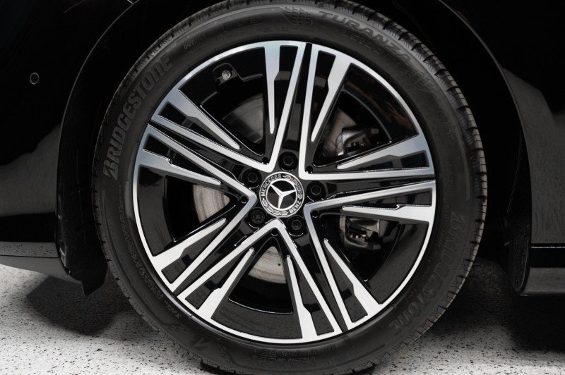 New 2027 Mercedes-Benz CLA 250+ image 12