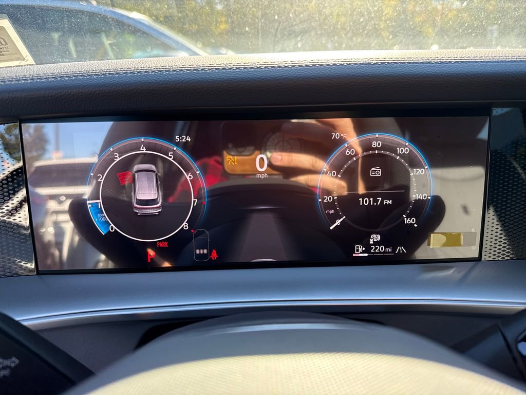 New 2025 Volkswagen Tiguan SE R-Line image 7