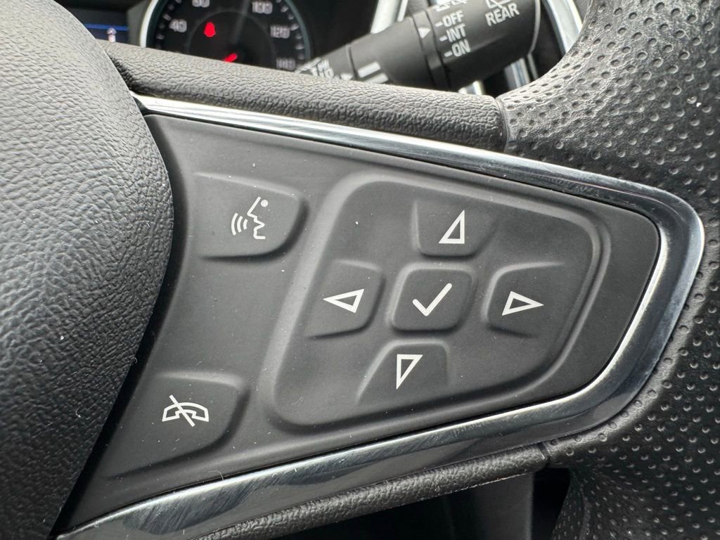 Used 2020 Chevrolet Equinox LT image 17