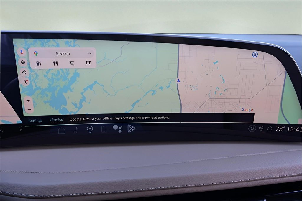 Certified 2024 Cadillac XT4 Luxury w/ Cold Weather Package image 18