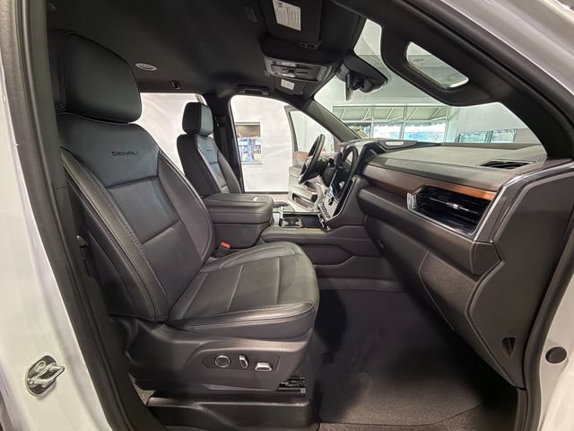 Certified 2025 GMC Yukon Denali image 12