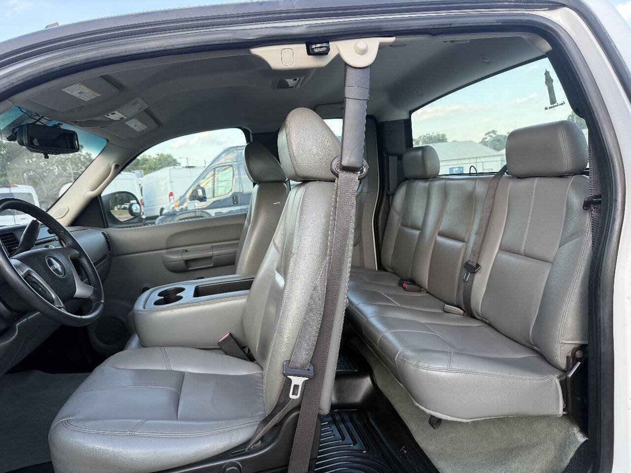 Used 2007 GMC Sierra 1500 W/T RWD image 3