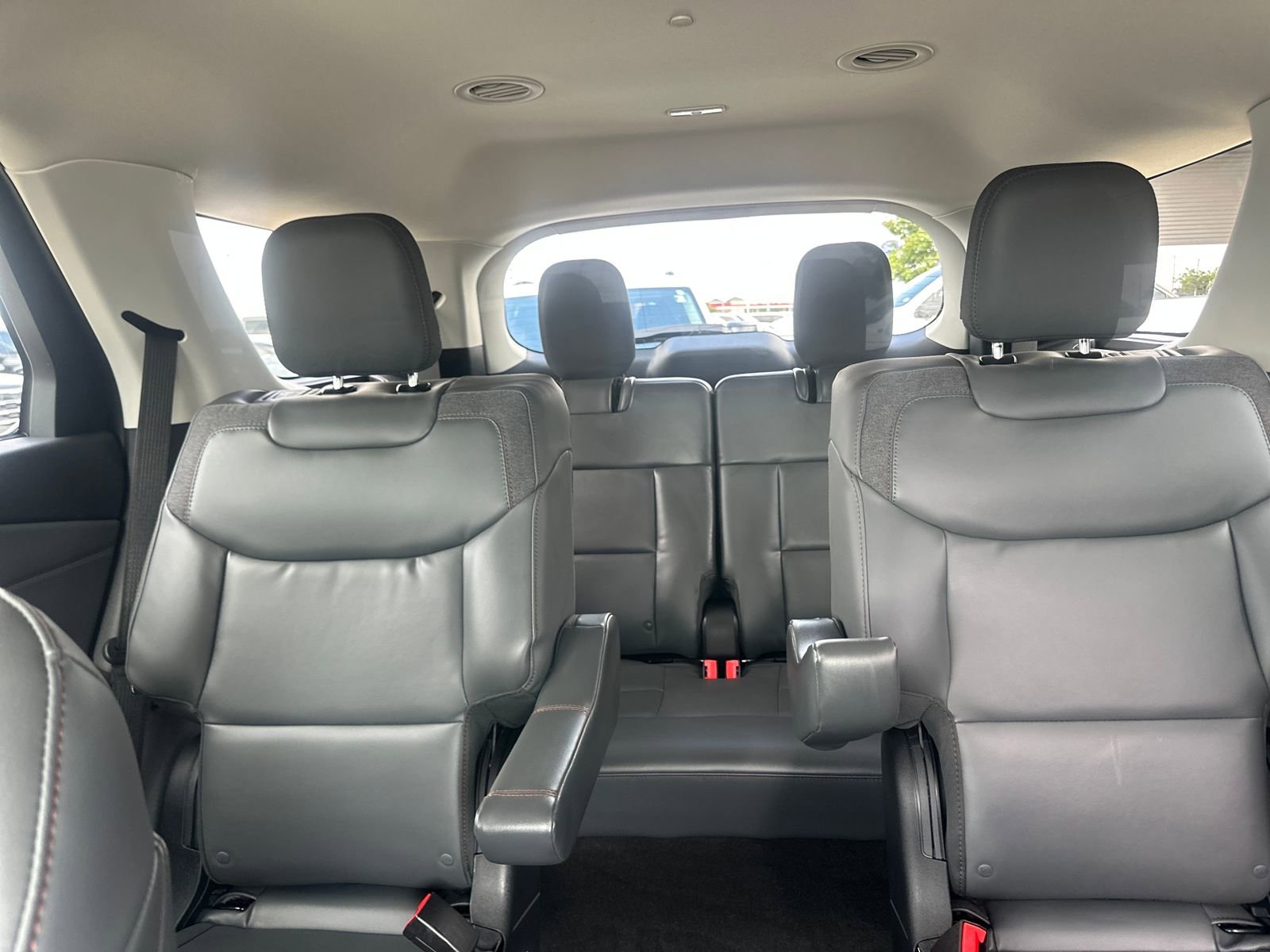 New 2026 Ford Explorer Active w/ Active Comfort Package image 30