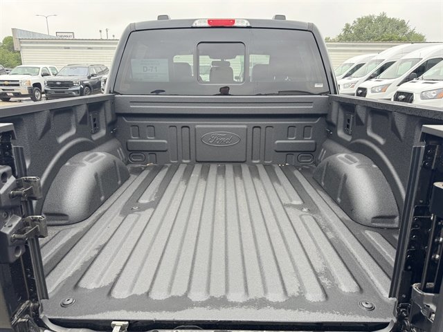New 2025 Ford F150 Lariat w/ Equipment Group 501A Mid image 7