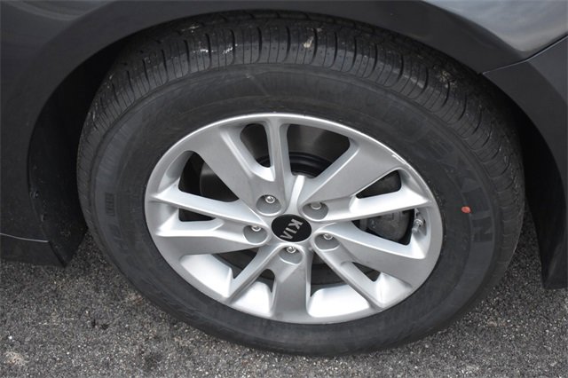 Used 2018 Kia Optima LX image 11