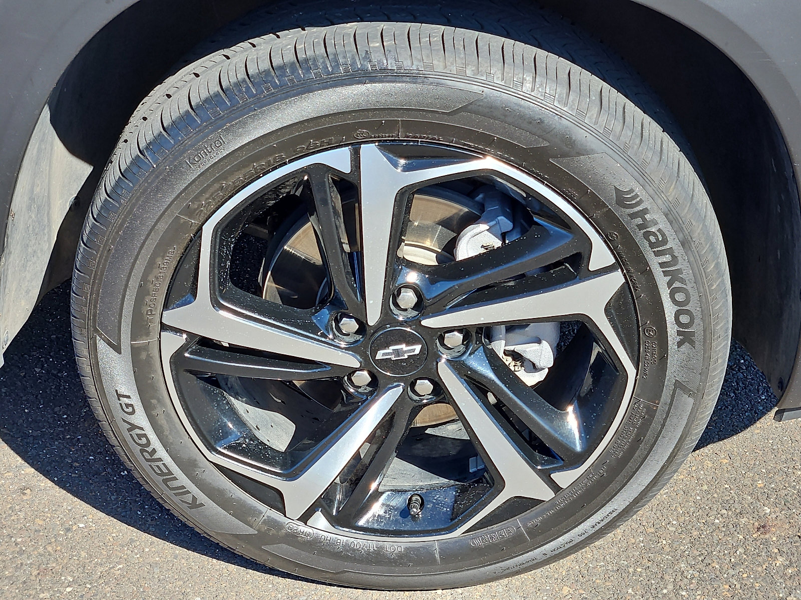 Used 2023 Chevrolet TrailBlazer RS w/ Sun and Liftgate Package image 8