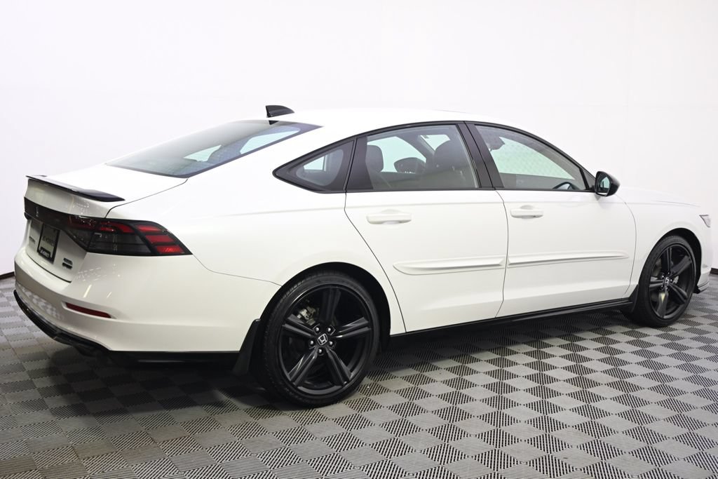 Used 2023 Honda Accord Sport image 7