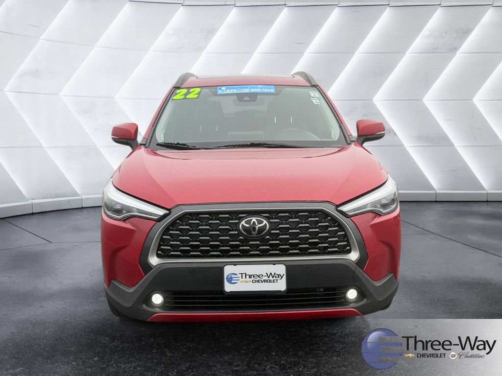 Used 2022 Toyota Corolla Cross XLE w/ Convenience Package image 8
