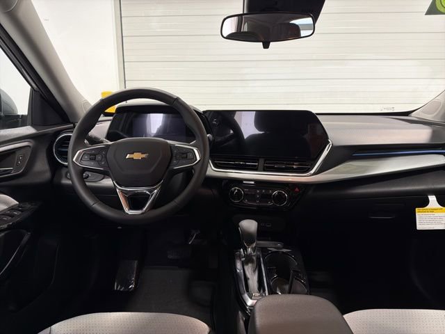 New 2026 Chevrolet Trax LT w/ Driver Confidence Package image 25