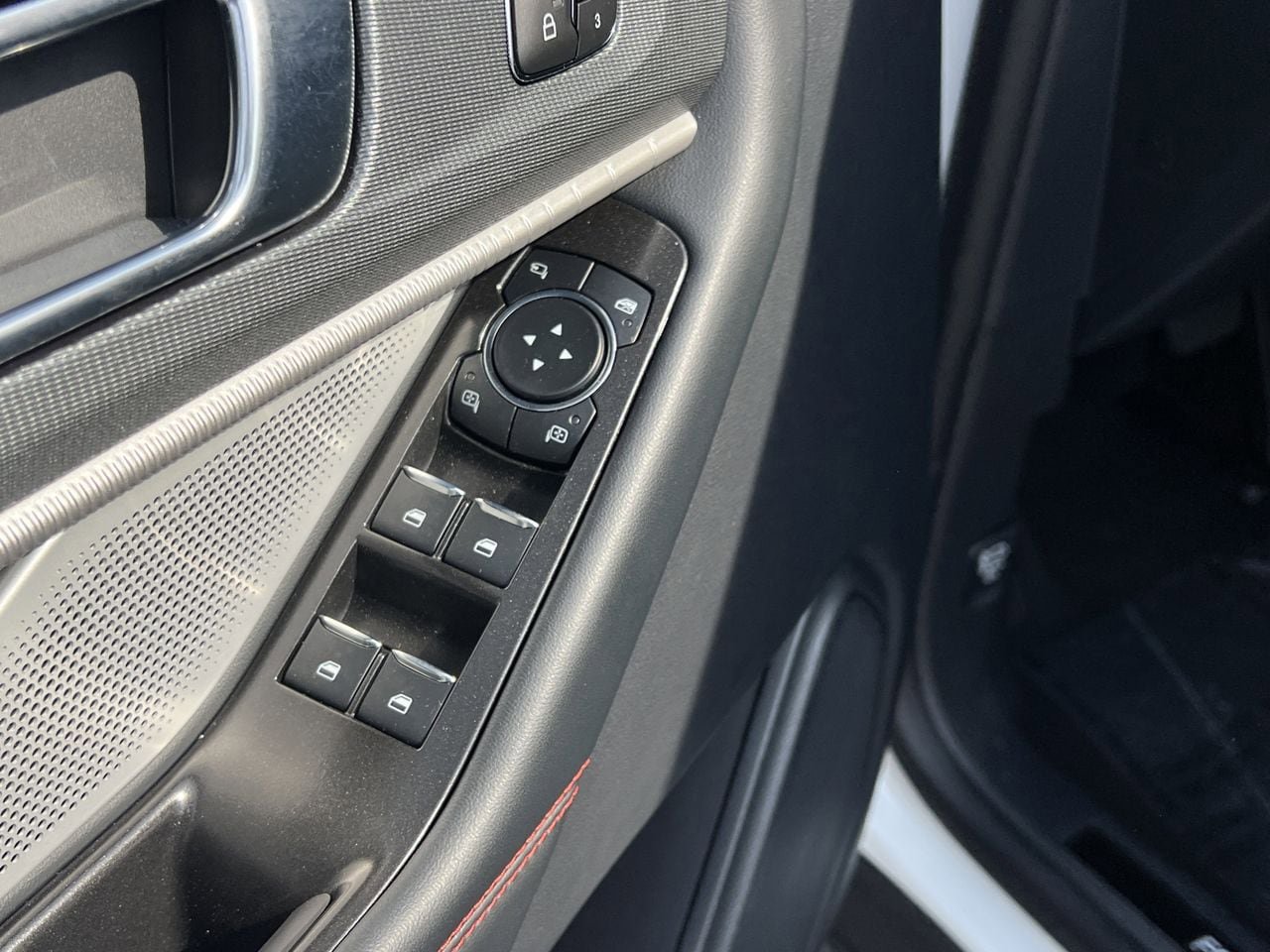 New 2026 Ford Explorer ST AWD/4WD image 16