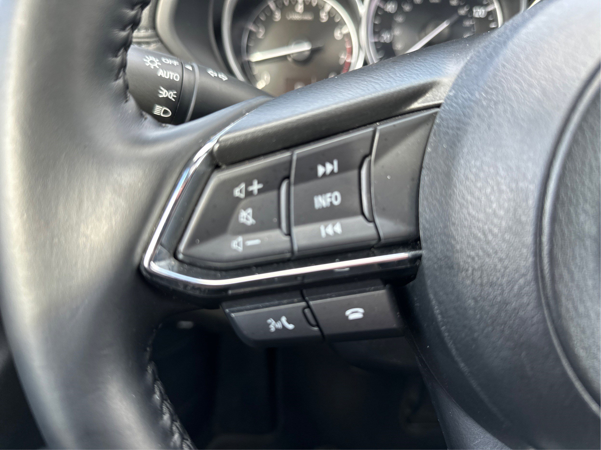 Used 2025 MAZDA CX-5 AWD 2.5 S w/ Preferred Package image 34