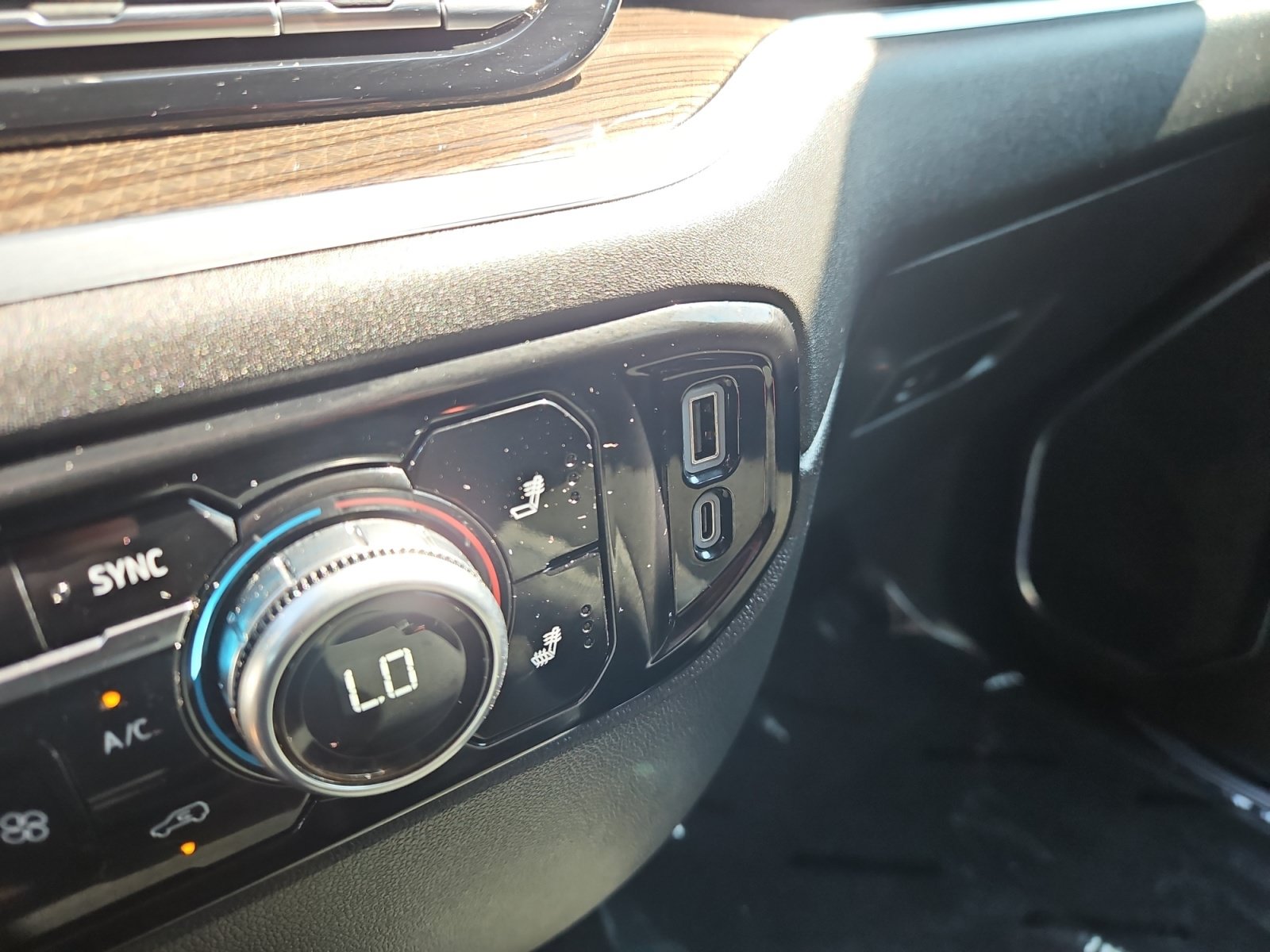 Used 2025 GMC Sierra 1500 Elevation AWD/4WD image 25
