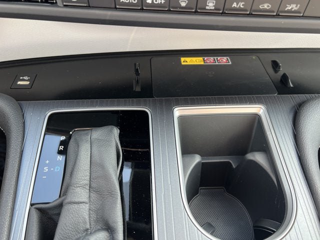 New 2026 Toyota Sienna XLE FWD image 21