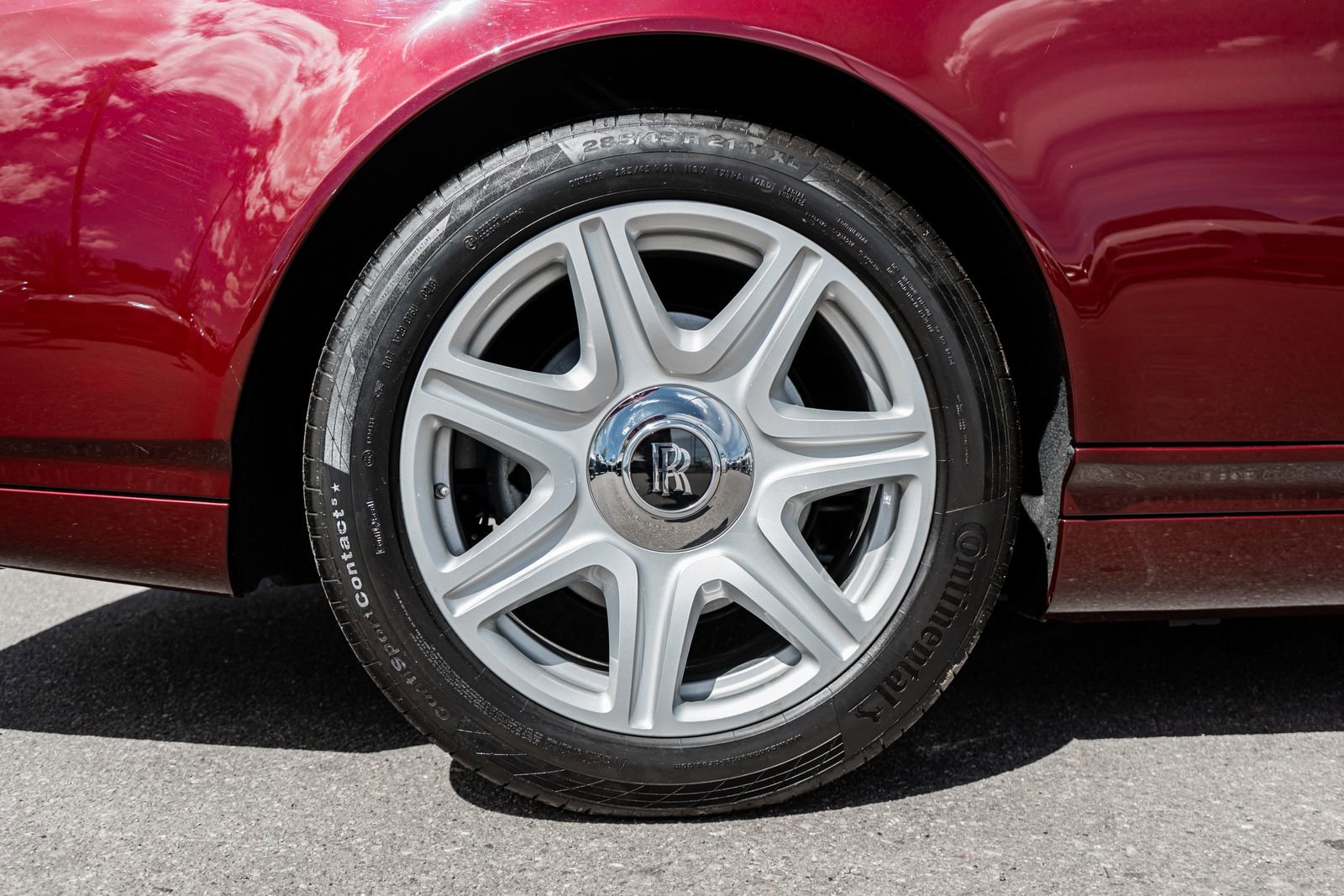 Used 2010 Rolls-Royce Phantom Drophead Coupe image 15