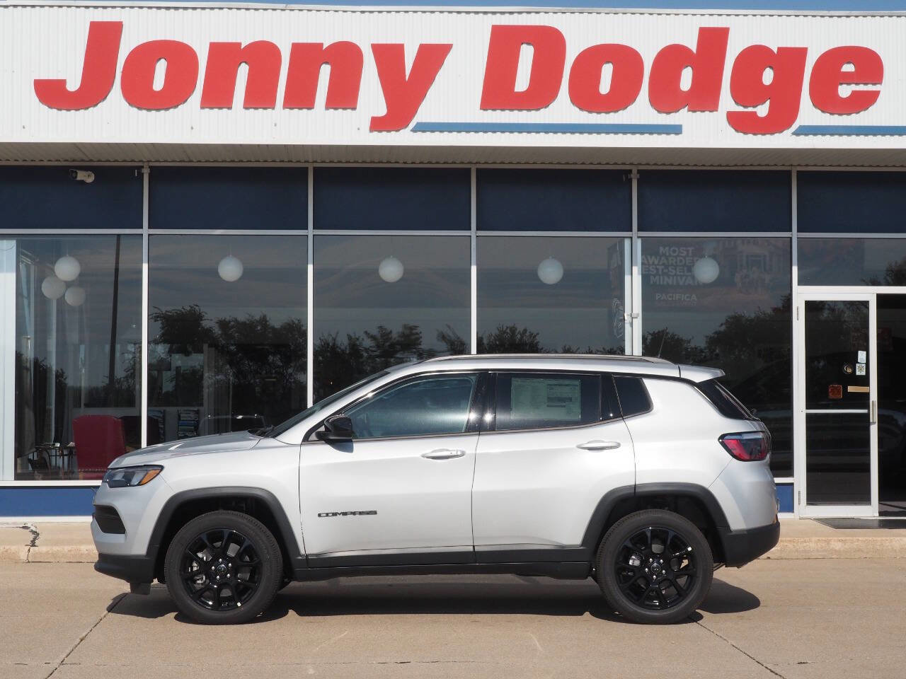 New 2026 Jeep Compass Latitude w/ Quick Order Package 29K image 2