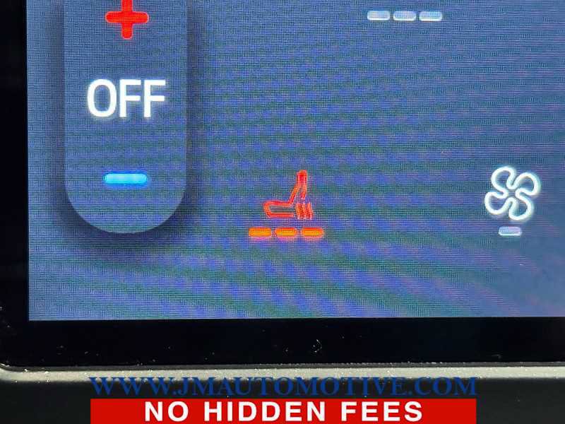 Used 2023 Ford Edge ST image 25