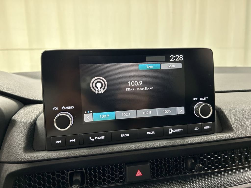 Used 2023 Honda CR-V Sport image 14