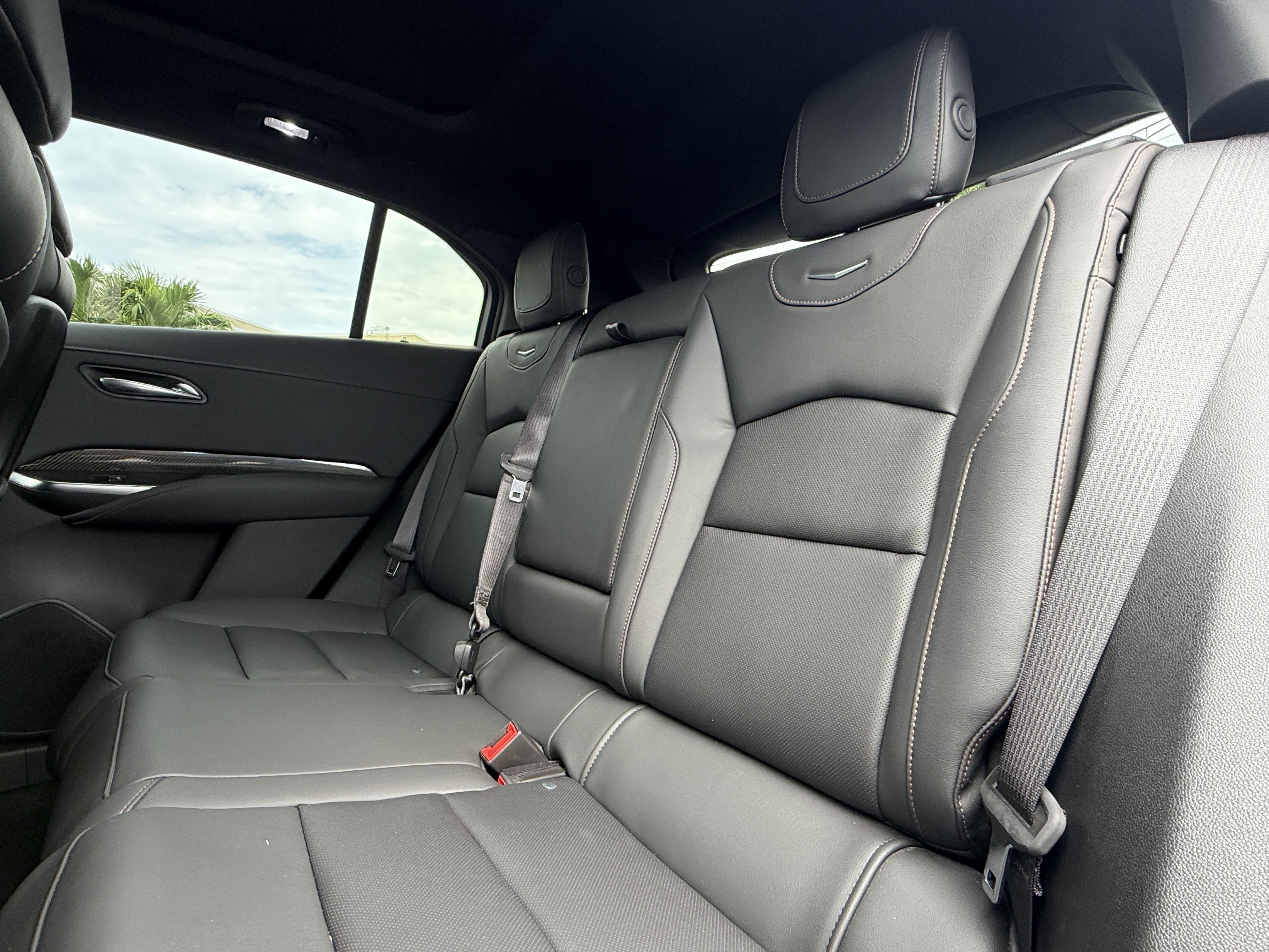 Certified 2022 Cadillac XT4 Sport w/ Comfort Package FWD image 15