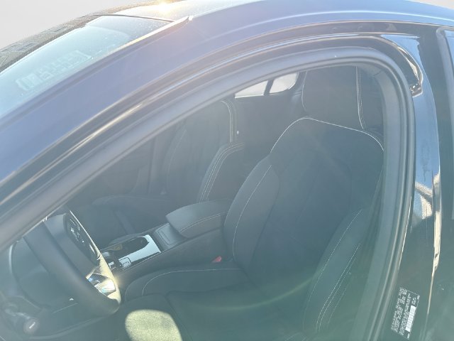 Certified 2023 Volvo C40 P8 Recharge Ultimate AWD/4WD image 16