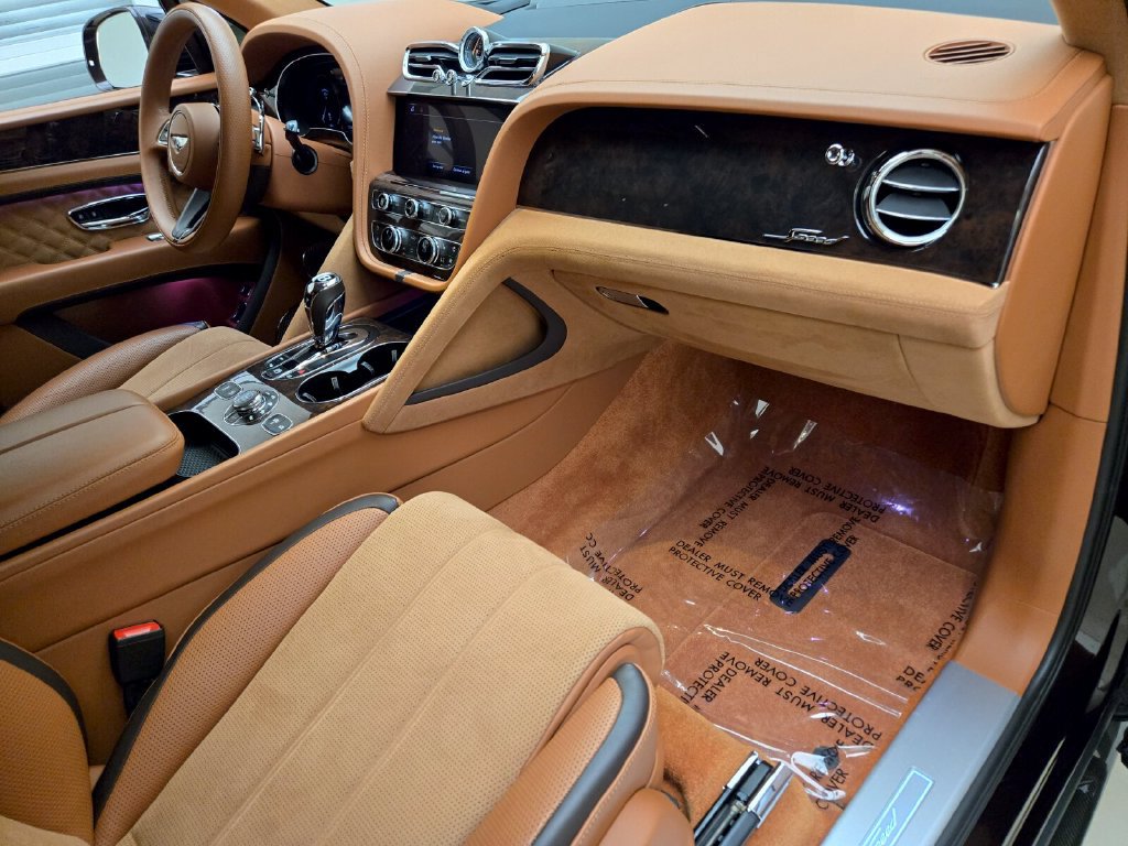 Certified 2023 Bentley Bentayga Speed AWD/4WD image 4