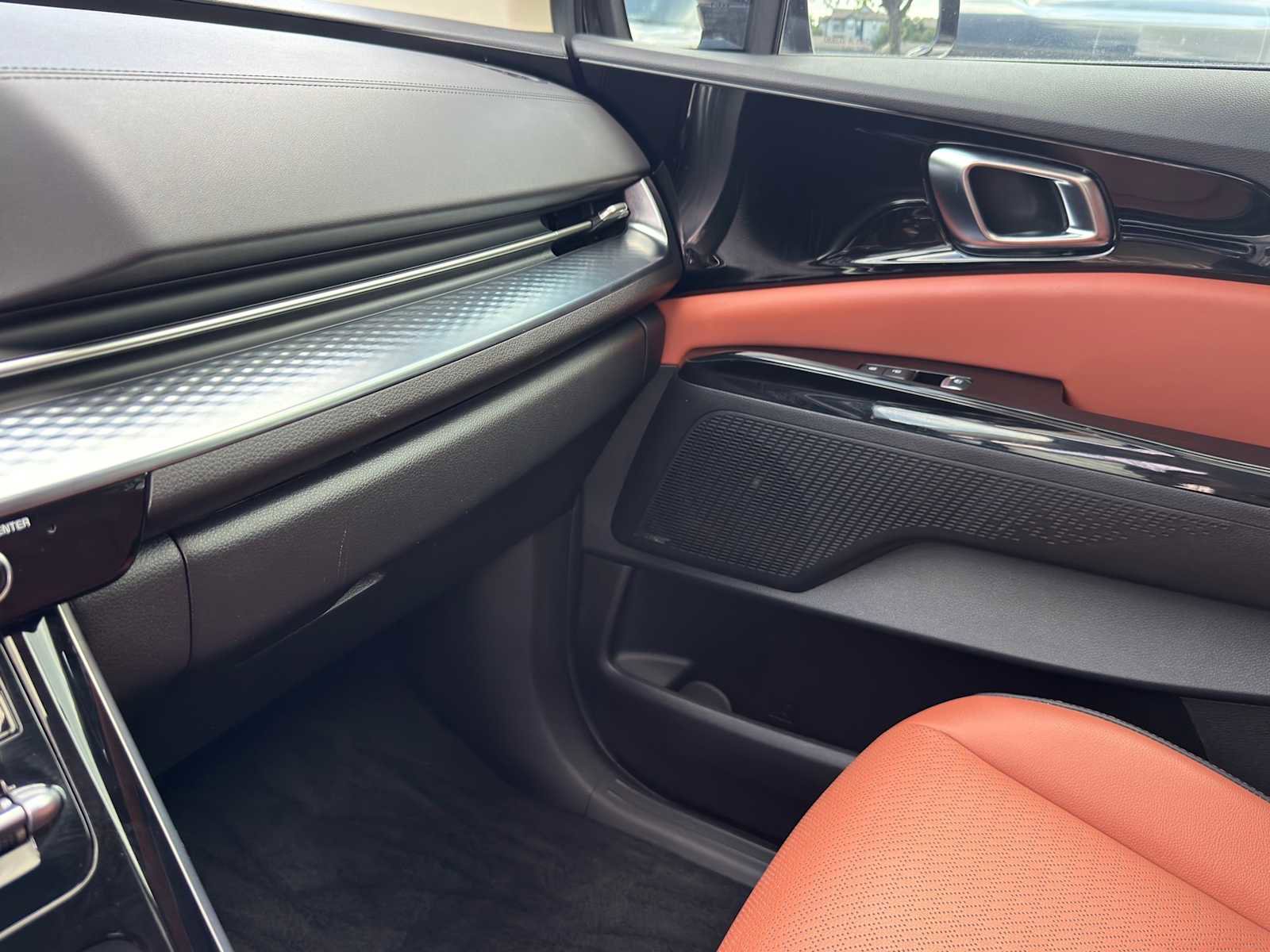 Used 2024 Kia Carnival SX Prestige FWD image 20