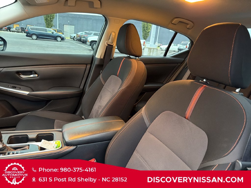 Certified 2022 Nissan Sentra SR w/ Midnight Edition FWD image 13
