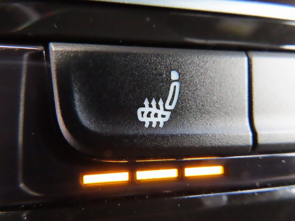 Used 2023 Volkswagen Atlas Cross Sport SEL R-Line image 9