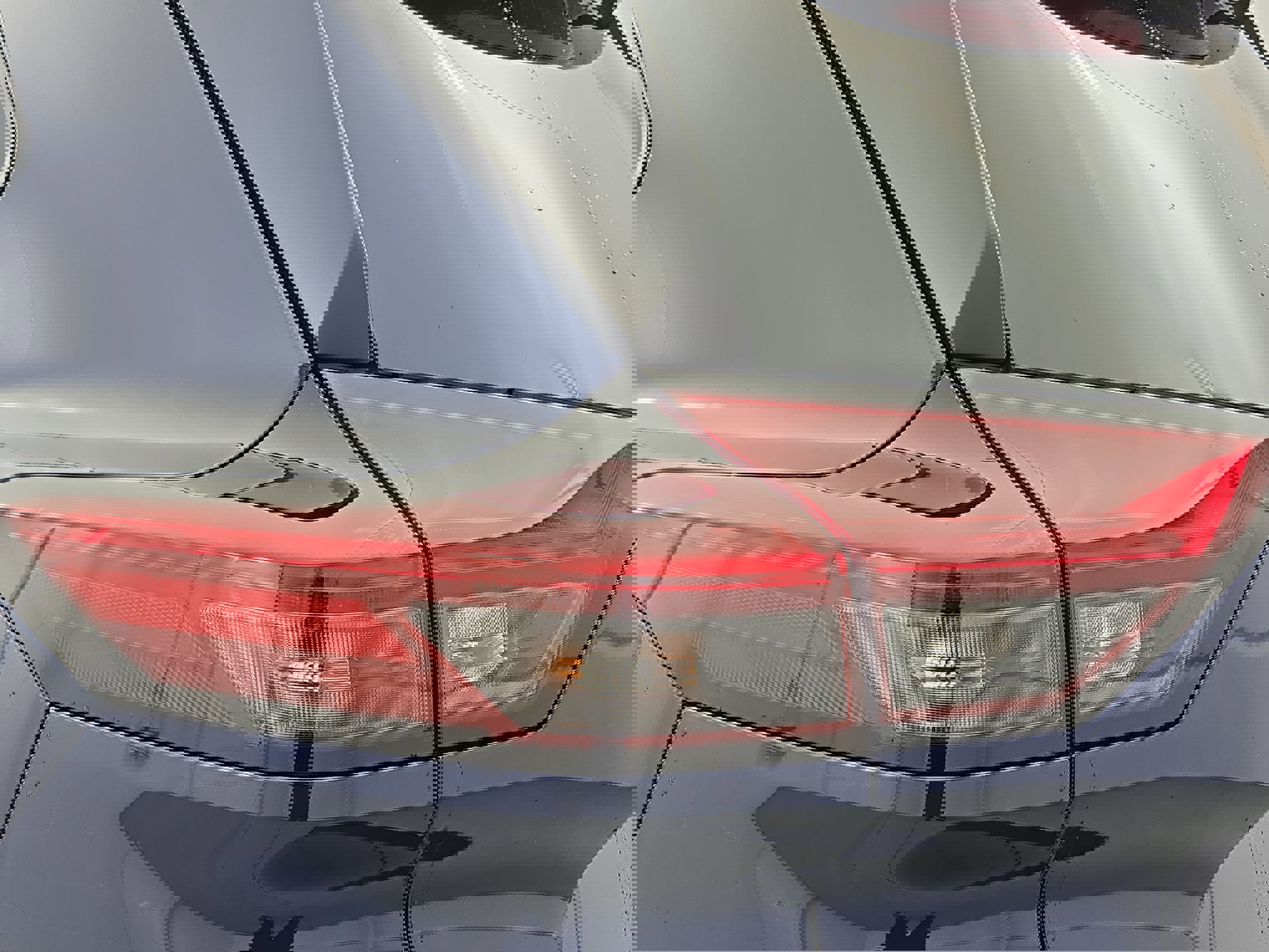 Certified 2025 Nissan Rogue SV image 33