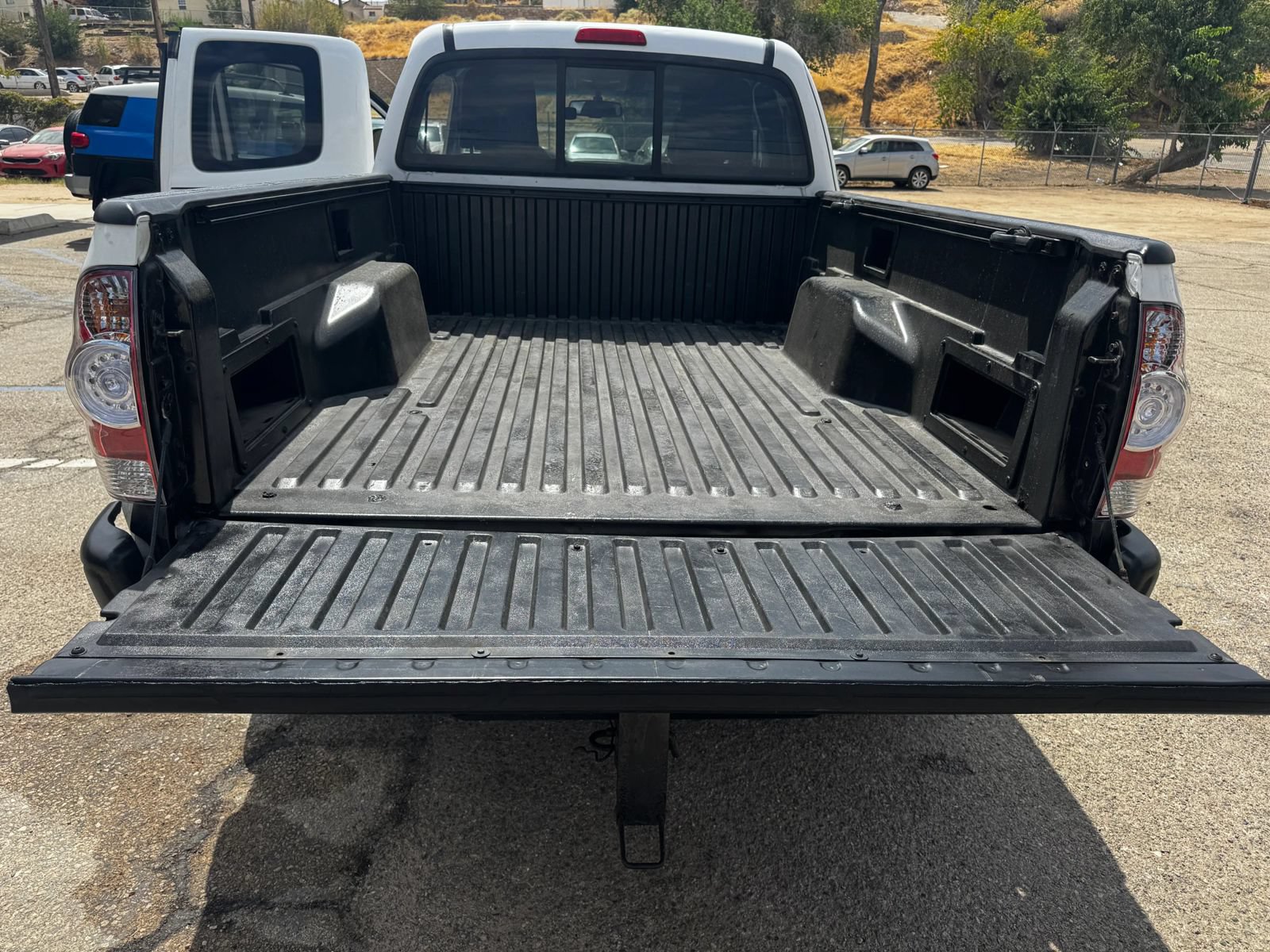 Used 2011 Toyota Tacoma PreRunner w/ SR5 Pkg #2 RWD image 10