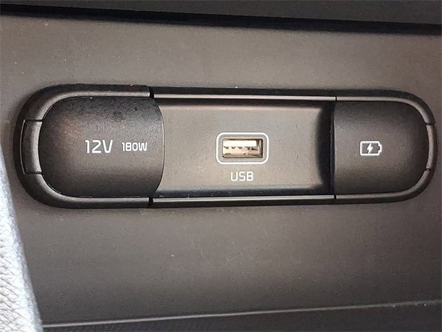 Used 2022 Kia Niro LX image 23