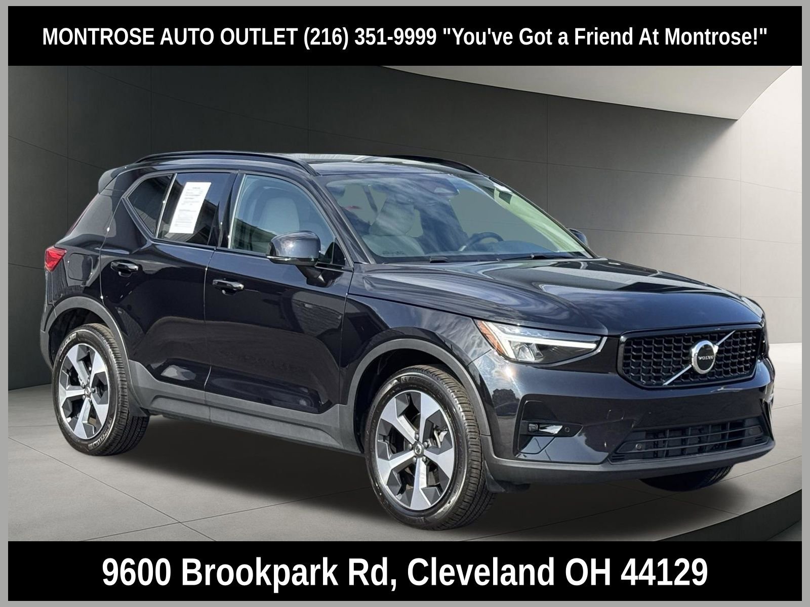 Used 2023 Volvo XC40 B5 Plus w/ Climate Package