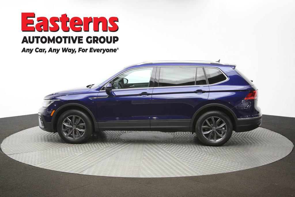 Used 2022 Volkswagen Tiguan SE image 58