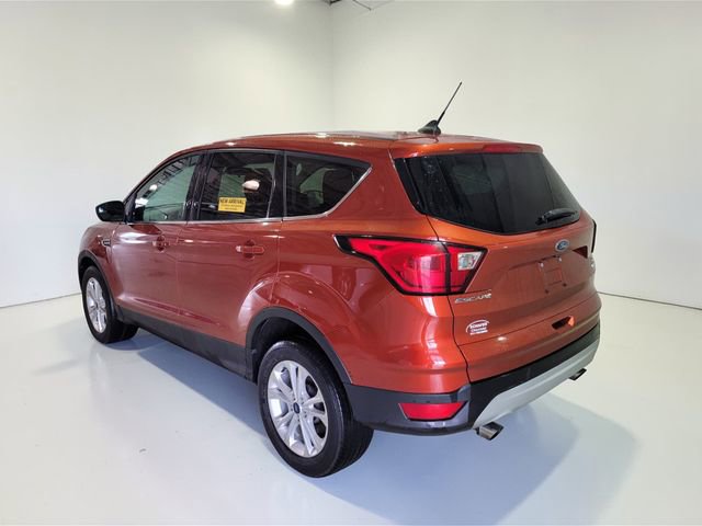Used 2019 Ford Escape SE image 15