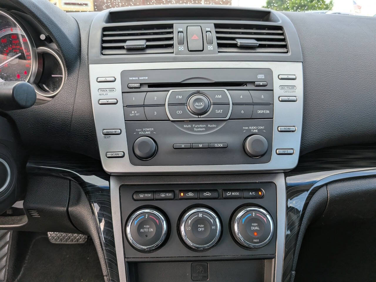 Used 2009 MAZDA MAZDA6 i Touring w/ Convenience Pkg FWD image 32