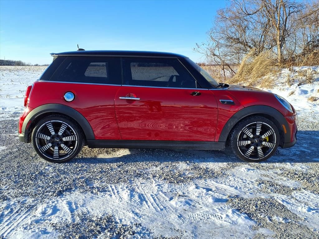 Used 2023 MINI Cooper S image 4