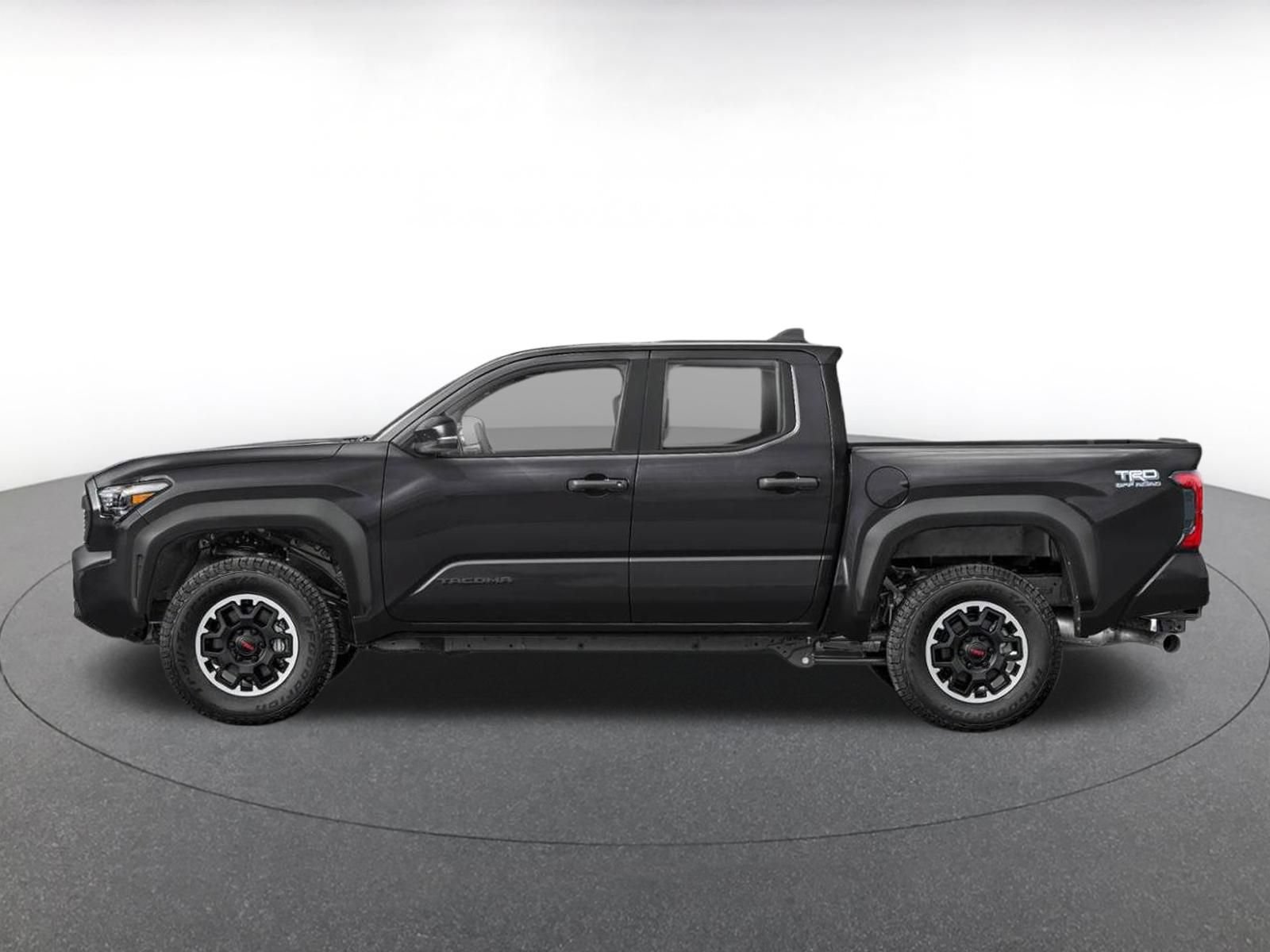 Used 2025 Toyota Tacoma TRD Off-Road AWD/4WD image 3