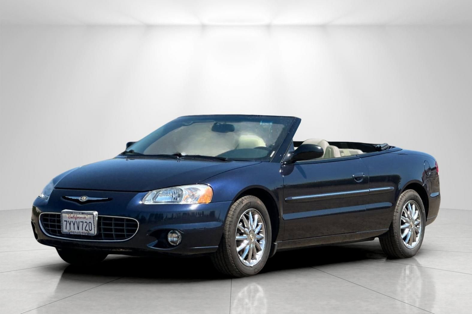 Used 2002 Chrysler Sebring Limited image 7