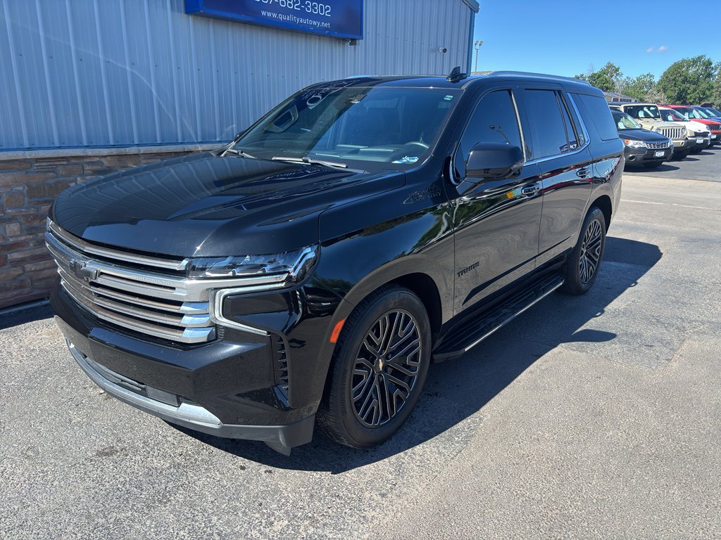 Used 2023 Chevrolet Tahoe High Country w/ Advanced Technology Package AWD/4WD image 2