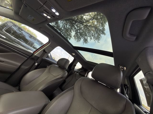 Used 2020 Hyundai Santa Fe Limited AWD/4WD image 28