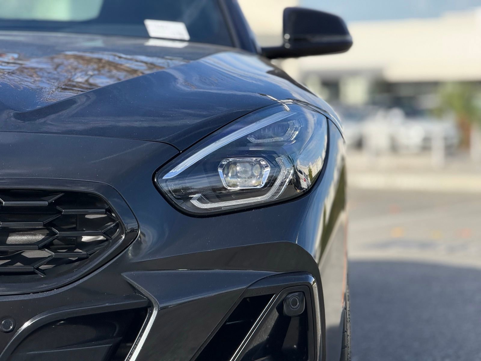 Certified 2023 BMW Z4 sDrive30i w/ Shadowloine Package image 13