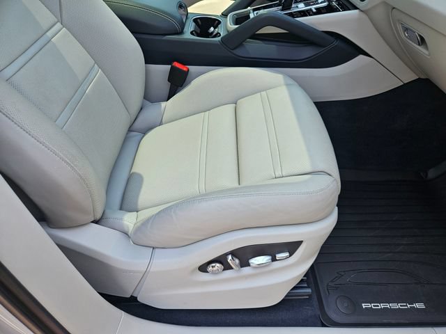 Used 2021 Porsche Cayenne AWD/4WD image 50
