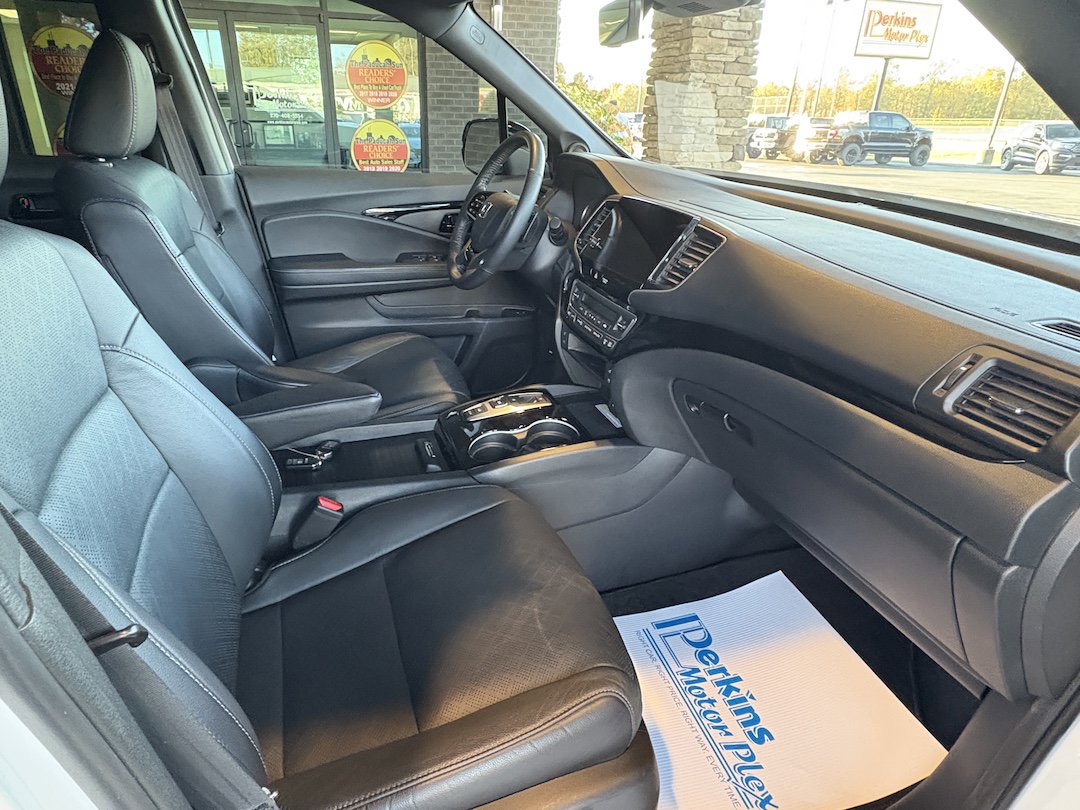 Used 2023 Honda Passport Elite image 28