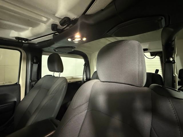 Used 2022 Jeep Wrangler Sport AWD/4WD image 17