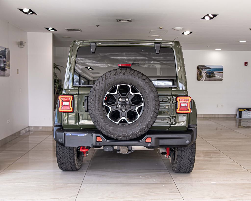 Used 2023 Jeep Wrangler Unlimited Rubicon w/ Dual Top Group AWD/4WD image 14