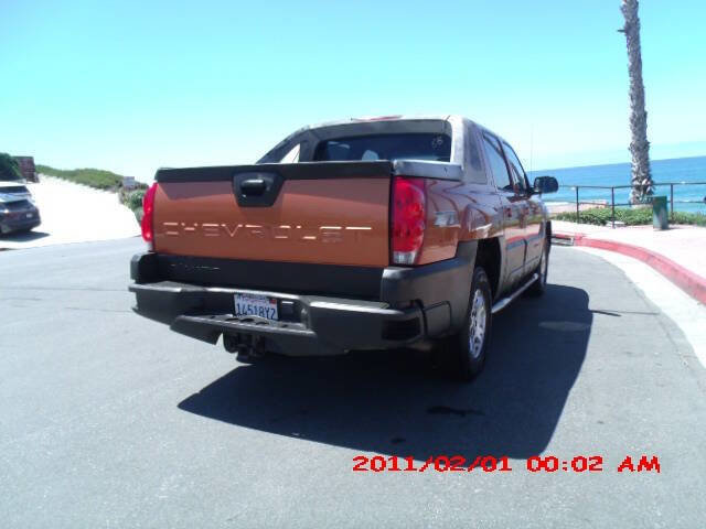 Used 2005 Chevrolet Avalanche Z71 w/ Sun And Sound Package image 23