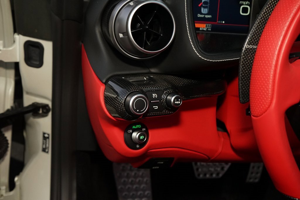 Used 2023 Ferrari 812 GTS image 27